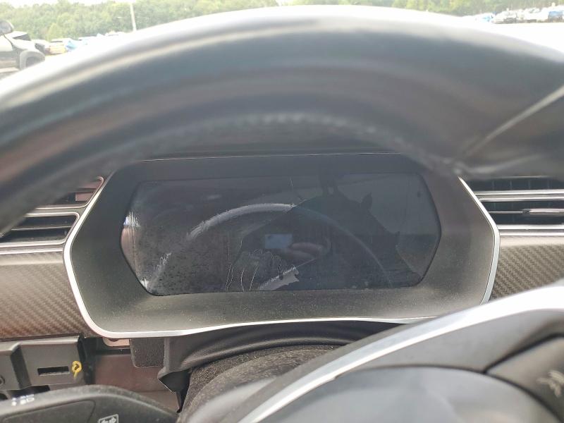 2015 Tesla Model S მანქანა იყიდება აუქციონზე, vin: 5YJSA1E22FF105946, აუქციონის ნომერი: 69131906