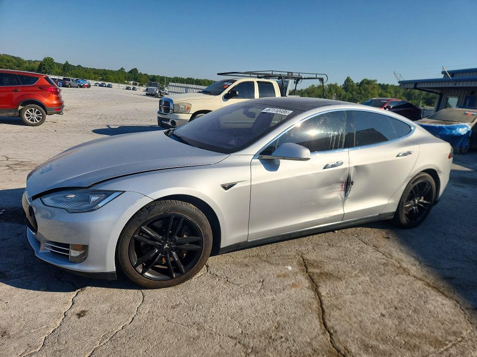 Aukcja sprzedaży 2013 Tesla Model 3, vin: 5YJSA1CN6DFP18159, numer aukcji: 67110486
