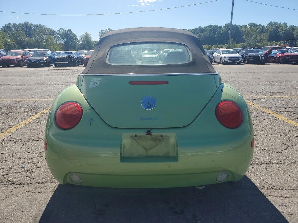 70353616 :رقم المزاد ، 3VWCD21Y64M306993 vin ، 2004 Volkswagen New Beetle مزاد بيع