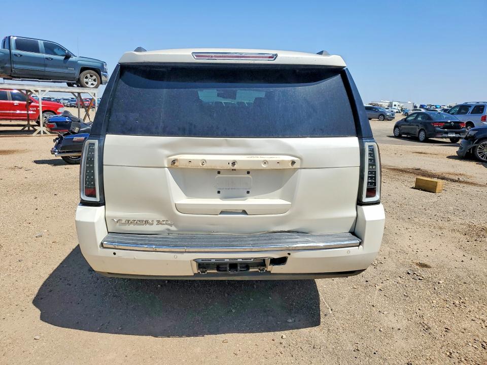 2015 Gmc Yukon Xl მანქანა იყიდება აუქციონზე, vin: 1GKS2JKJXFR646962, აუქციონის ნომერი: 67856736