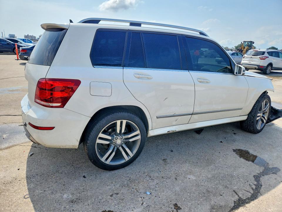 Продаж на аукціоні авто 2015 Mercedes-benz Glk, vin: WDCGG5HB4FG400862, номер лоту: 69630726