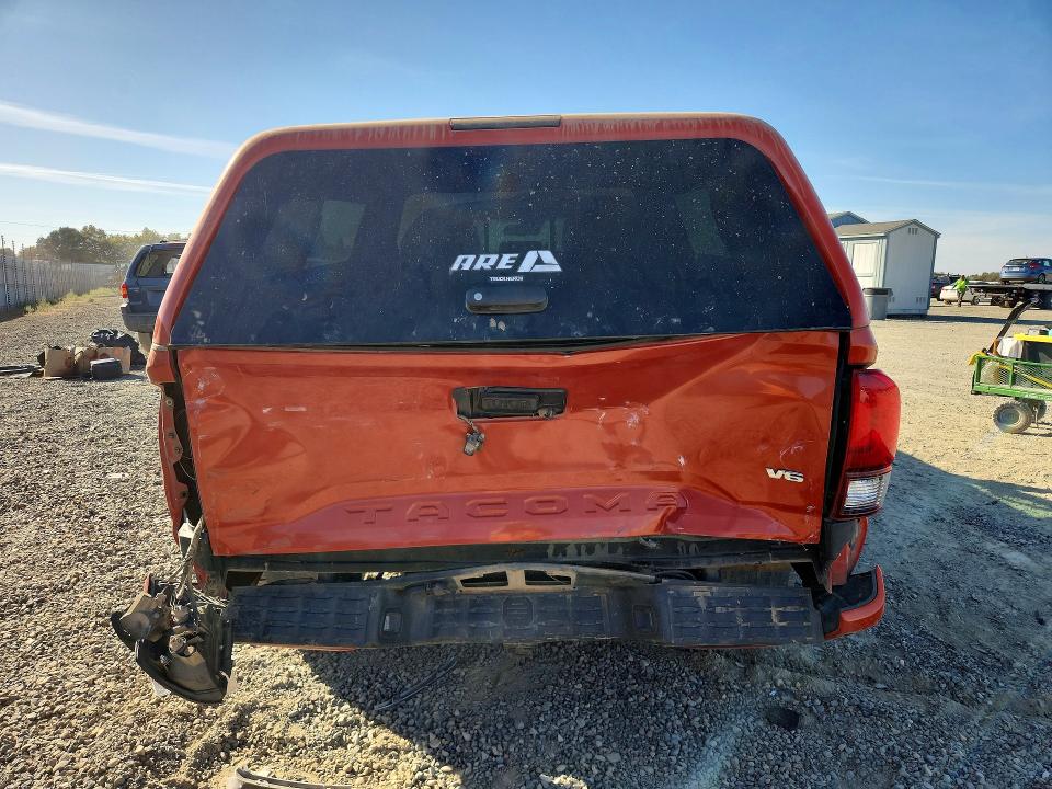 Продаж на аукціоні авто 2018 Toyota Tacoma, vin: 3TMDZ5BN4JM050105, номер лоту: 70221766