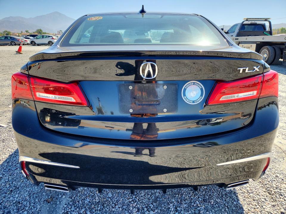 2018 Acura Tlx მანქანა იყიდება აუქციონზე, vin: 19UUB2F55JA003967, აუქციონის ნომერი: 67936386