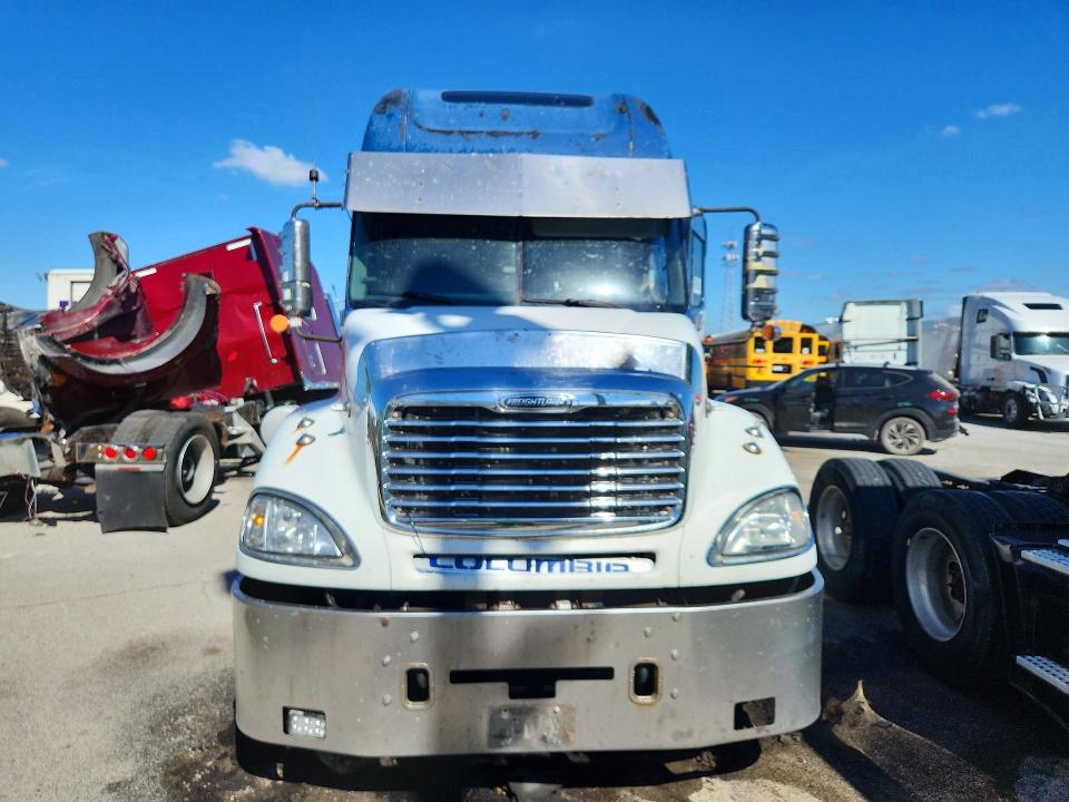 69918506 :رقم المزاد ، 1FUJA6CK47LY29205 vin ، 2007 Freightliner Conventional مزاد بيع