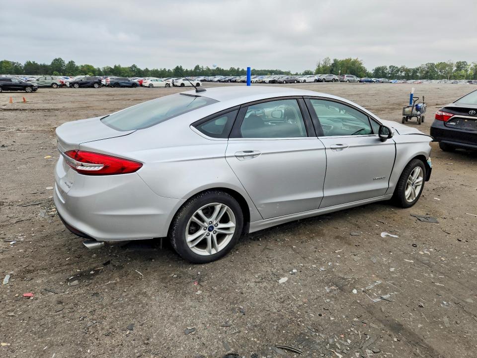 2018 Ford Fusion მანქანა იყიდება აუქციონზე, vin: 3FA6P0LU4JR102249, აუქციონის ნომერი: 67732386
