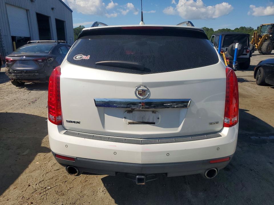 67621816 :رقم المزاد ، 3GYFNDE38DS585442 vin ، 2013 Cadillac Srx مزاد بيع