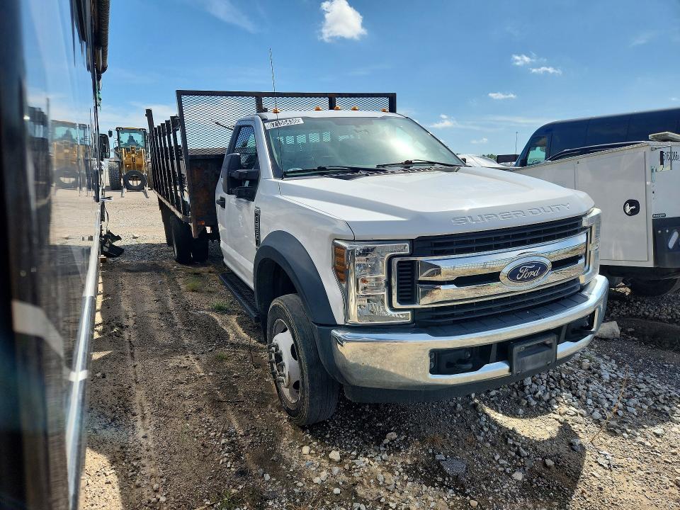 67155436 :رقم المزاد ، 1FDUF5GY4KEF71033 vin ، 2019 Ford F550 مزاد بيع