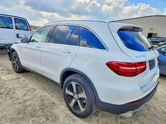 68510666 :رقم المزاد ، WDC0G4KB6GF055992 vin ، 2016 Mercedes-benz Glc مزاد بيع