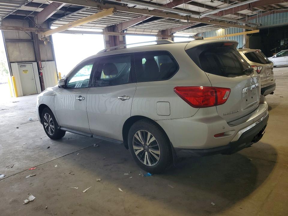 69005796 :رقم المزاد ، 5N1DR2MM6HC643507 vin ، 2017 Nissan Pathfinder مزاد بيع