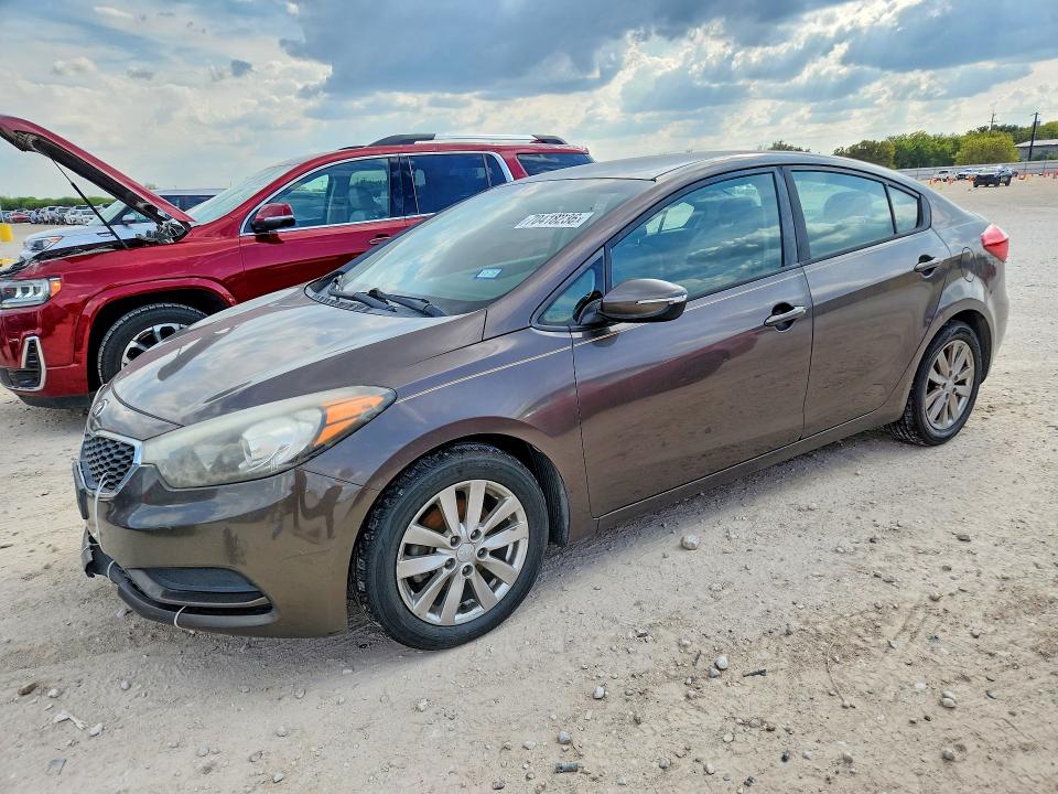 70418236 :رقم المزاد ، KNAFX4A60E5099636 vin ، 2014 Kia Forte مزاد بيع