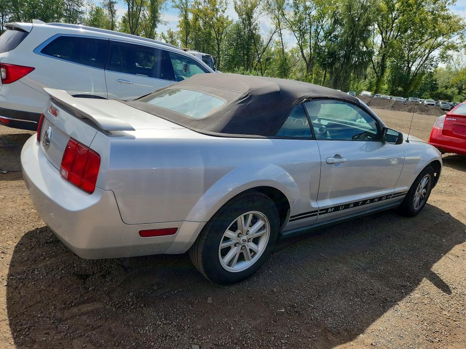 2005 Ford Mustang მანქანა იყიდება აუქციონზე, vin: 1ZVFT84N755192563, აუქციონის ნომერი: 67069426