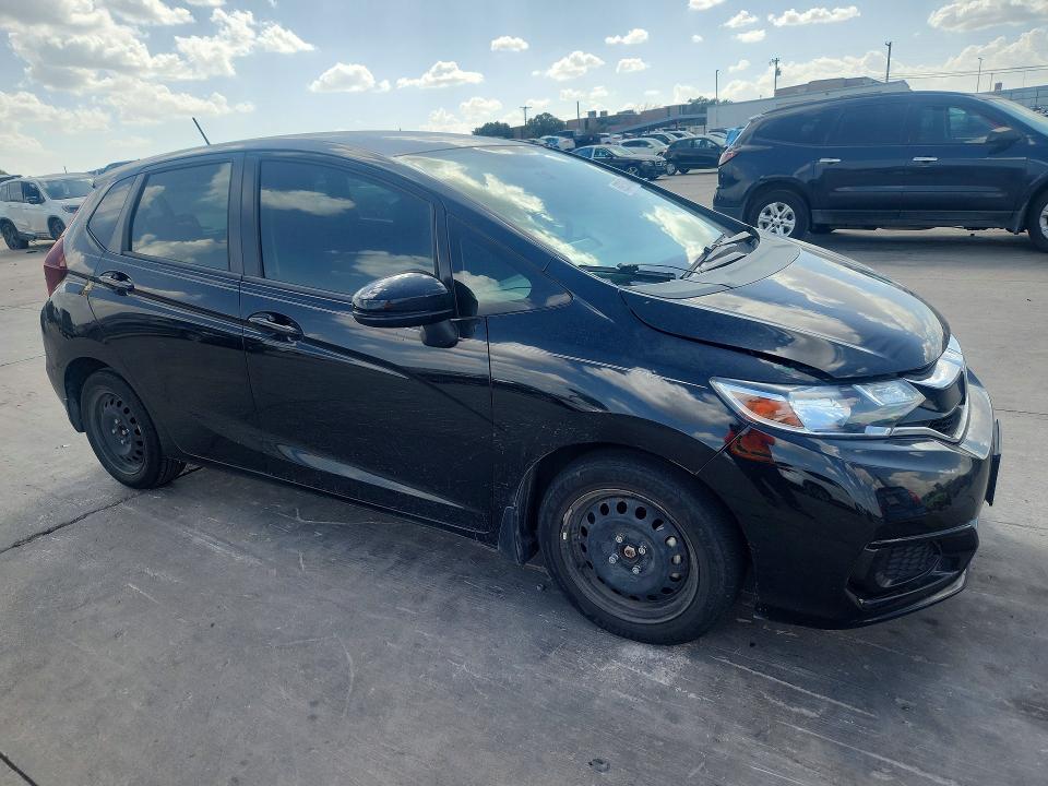 69233086 :رقم المزاد ، 3HGGK5H45KM729559 vin ، 2019 Honda Fit مزاد بيع