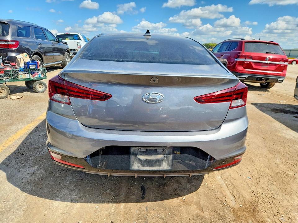 Продажа на аукционе авто 2019 Hyundai Elantra, vin: 5NPD84LFXKH425412, номер лота: 69933946