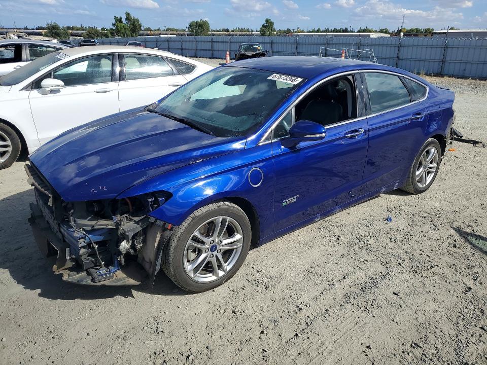 67673266 :رقم المزاد ، 3FA6P0SU1FR206951 vin ، 2015 Ford Fusion مزاد بيع