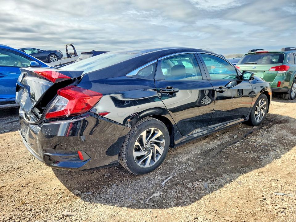 Продажа на аукционе авто 2016 Honda Civic, vin: 19XFC2F79GE018774, номер лота: 69261426