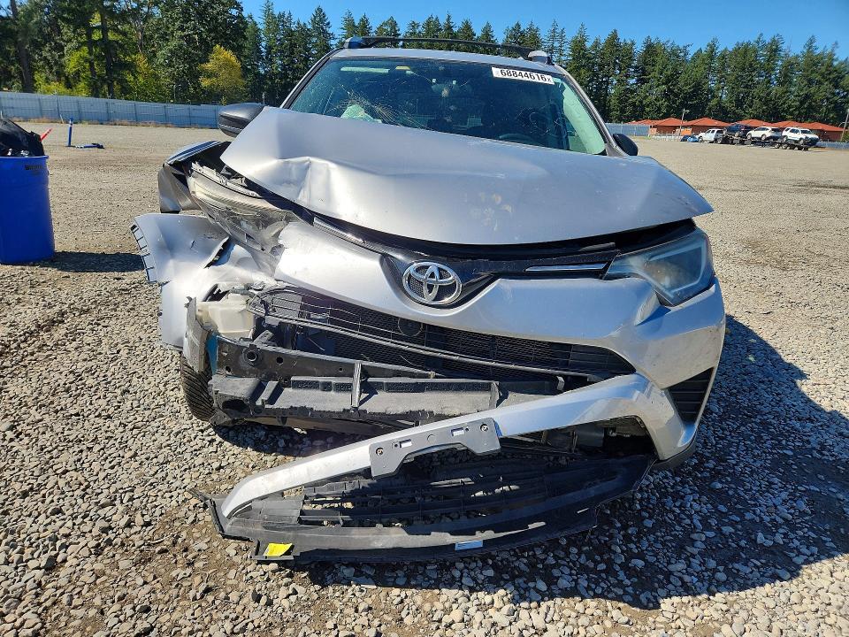 2016 Toyota Rav4 მანქანა იყიდება აუქციონზე, vin: 2T3BFREV7GW453358, აუქციონის ნომერი: 68844616
