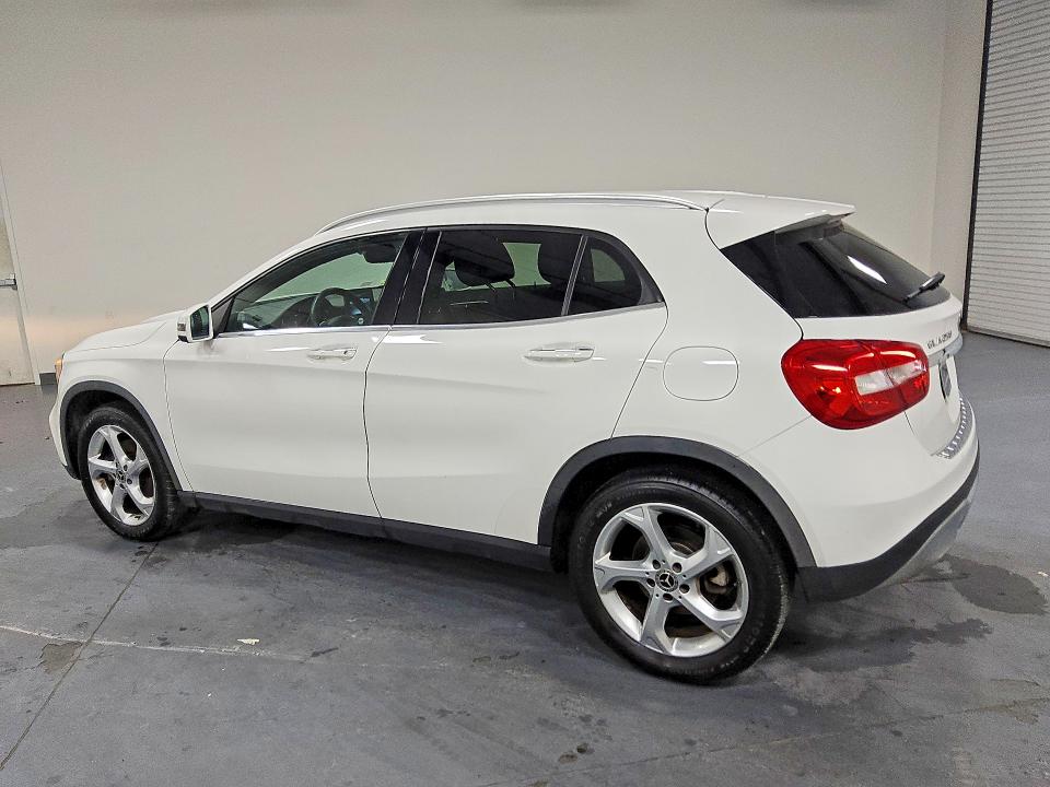 66247256 :رقم المزاد ، WDCTG4GB8JJ500596 vin ، 2018 Mercedes-benz Gla مزاد بيع