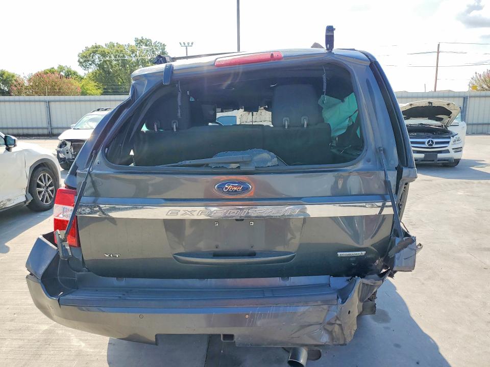 2017 Ford Expedition მანქანა იყიდება აუქციონზე, vin: 1FMJU1HT8HEA46991, აუქციონის ნომერი: 69113796