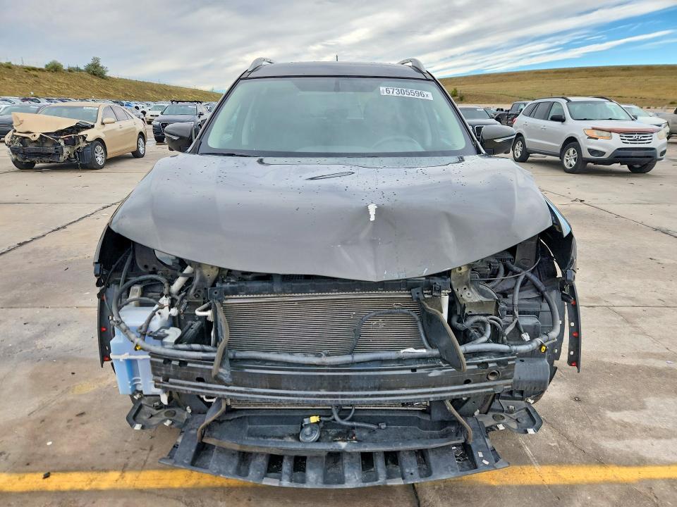 2015 Nissan Rogue მანქანა იყიდება აუქციონზე, vin: 5N1AT2MV1FC811631, აუქციონის ნომერი: 67305596