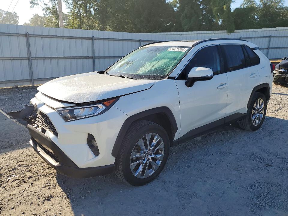 2021 Toyota Rav4 მანქანა იყიდება აუქციონზე, vin: 2T3C1RFVXMW130550, აუქციონის ნომერი: 71015046