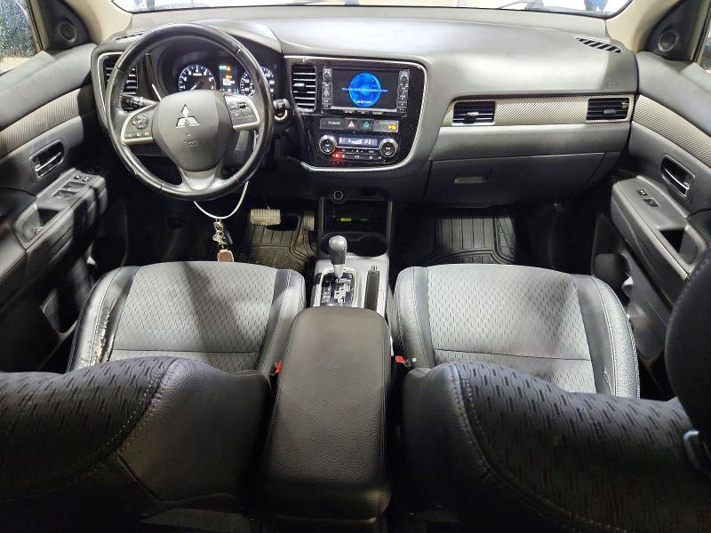 2015 Mitsubishi Outlander მანქანა იყიდება აუქციონზე, vin: JA4AZ3A3XFZ000994, აუქციონის ნომერი: 69958016