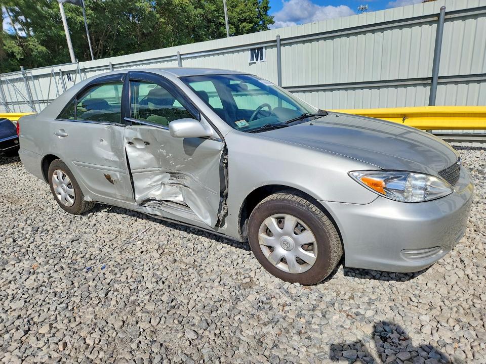 69866656 :رقم المزاد ، 4T1BE32K54U874557 vin ، 2004 Toyota Camry مزاد بيع