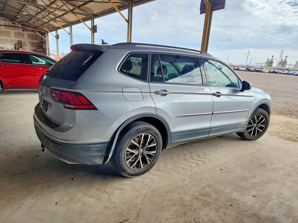 Продажа на аукционе авто 2021 Volkswagen Tiguan, vin: 3VV1B7AX8MM126632, номер лота: 68494676