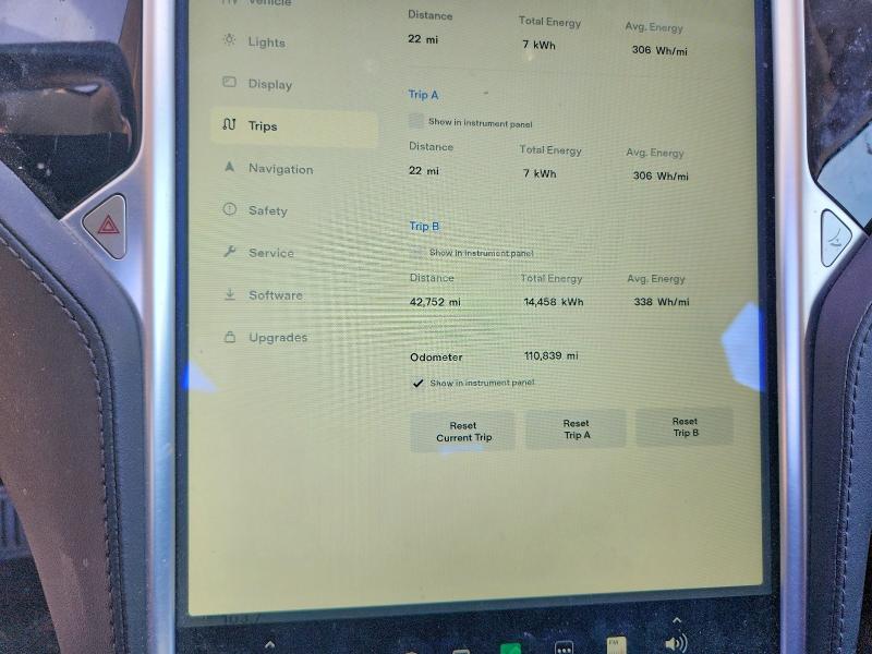 70310336 :رقم المزاد ، 5YJSA1E22FF111942 vin ، 2015 Tesla Model S مزاد بيع