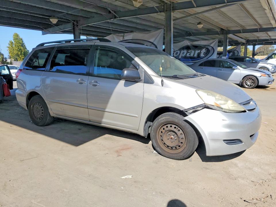 68886366 :رقم المزاد ، 5TDZA23C26S551462         vin ، 2006 Toyota Sienna مزاد بيع