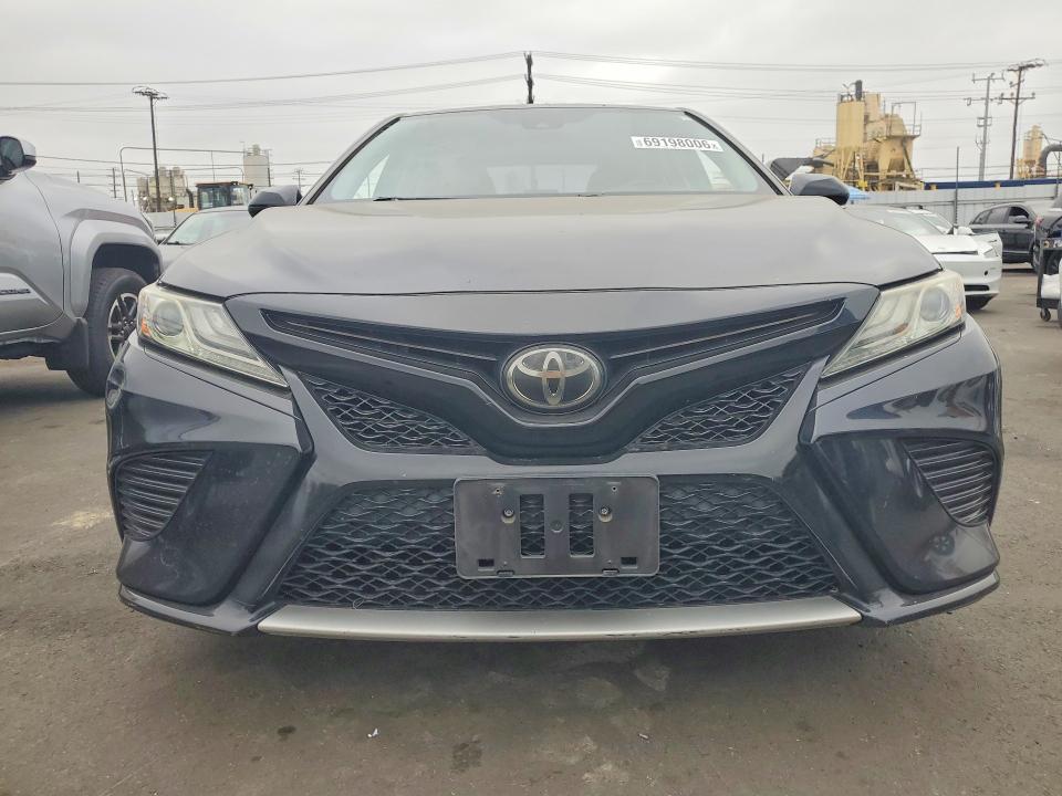 Продажа на аукционе авто 2019 Toyota Camry, vin: 4T1B61HK6KU253821, номер лота: 69198006