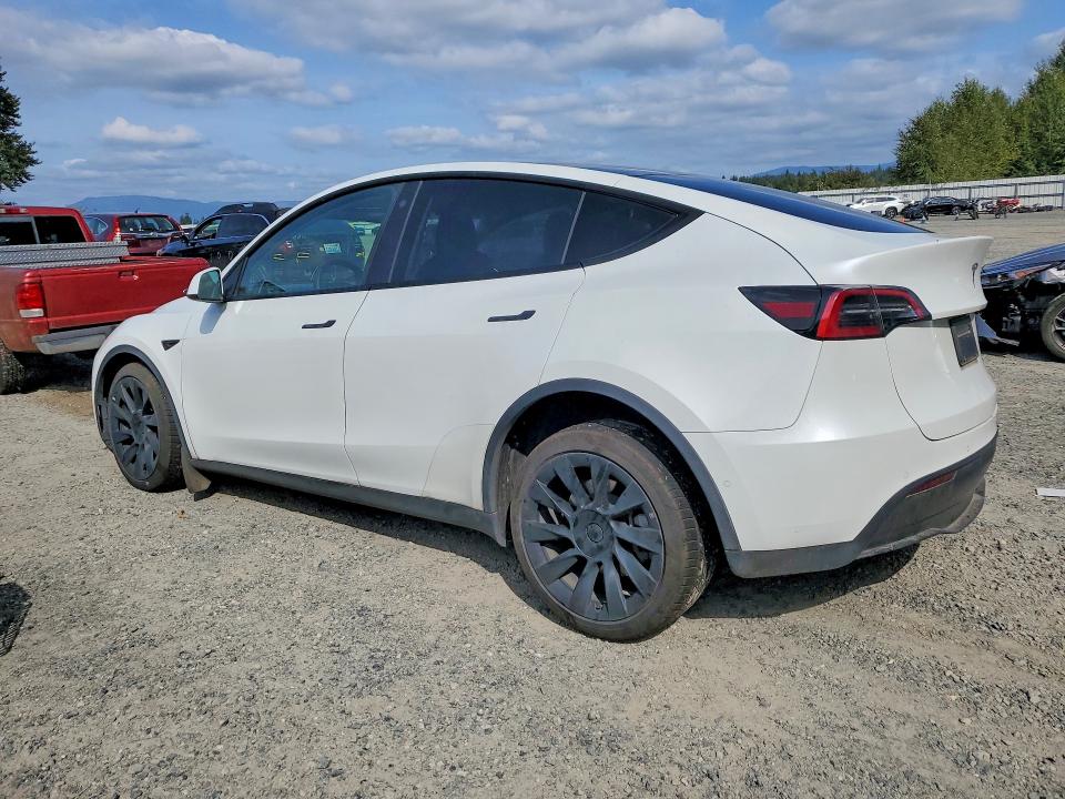Продажа на аукционе авто 2022 Tesla Model Y, vin: 7SAYGDEE8NF320477, номер лота: 68675596