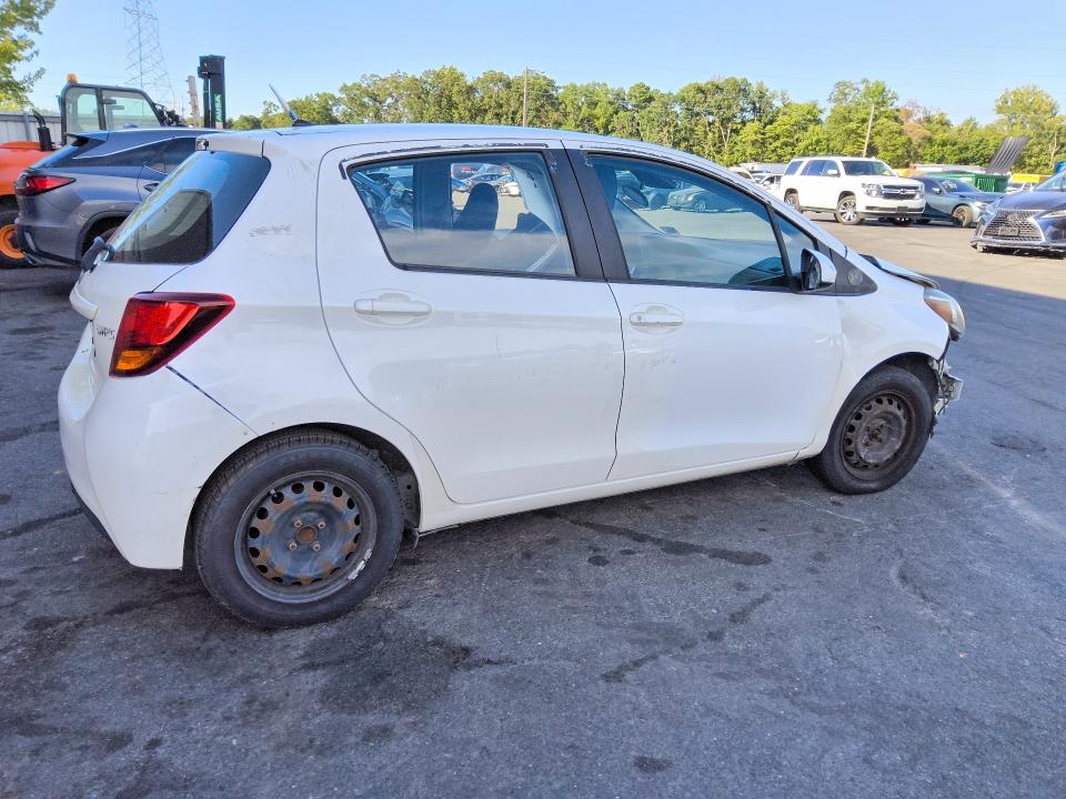 2017 Toyota Yaris მანქანა იყიდება აუქციონზე, vin: VNKKTUD35HA074782, აუქციონის ნომერი: 65523986