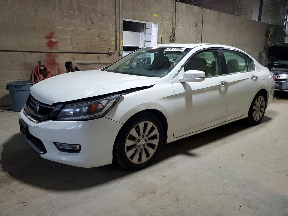 2013 Honda Accord მანქანა იყიდება აუქციონზე, vin: 1HGCR2F89DA165848, აუქციონის ნომერი: 69111556