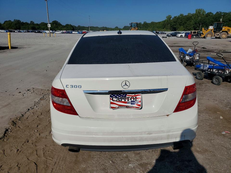 68757366 :رقم المزاد ، WDDGF5EB6AF388389 vin ، 2010 Mercedes-benz C مزاد بيع