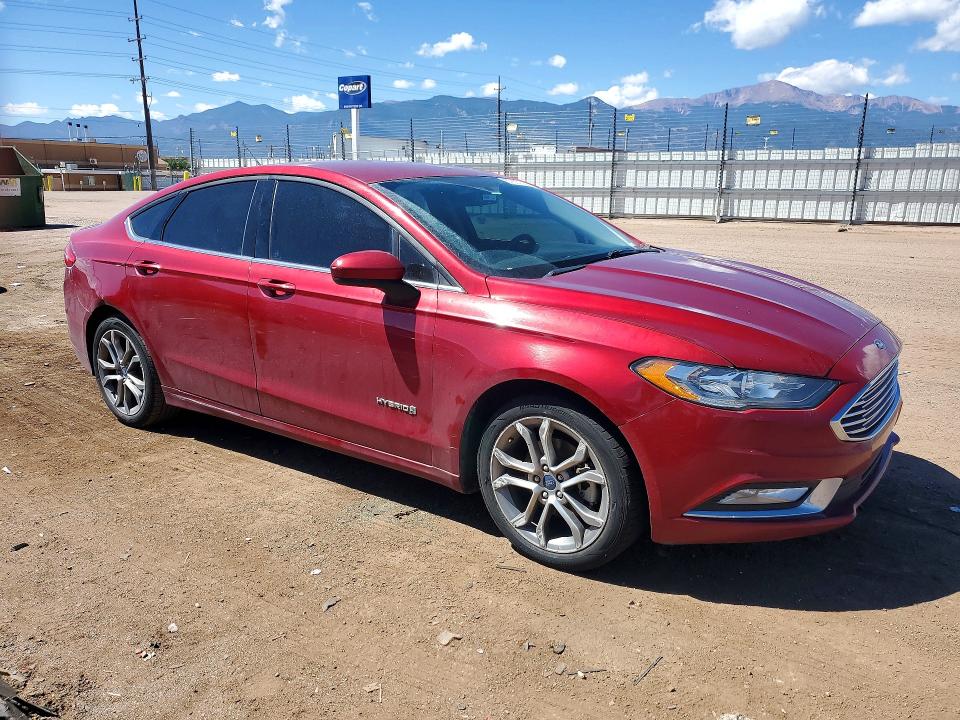 67637506 :رقم المزاد ، 3FA6P0LU1HR234671 vin ، 2017 Ford Fusion مزاد بيع