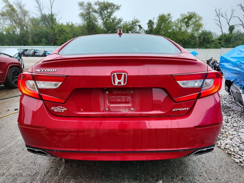 69382326 :رقم المزاد ، 1HGCV1F39JA054710 vin ، 2018 Honda Accord مزاد بيع