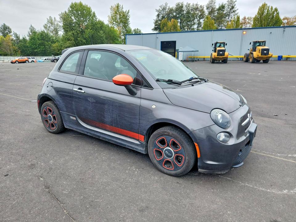 69924676 :رقم المزاد ، 3C3CFFGE6ET225425 vin ، 2014 Fiat 500 مزاد بيع