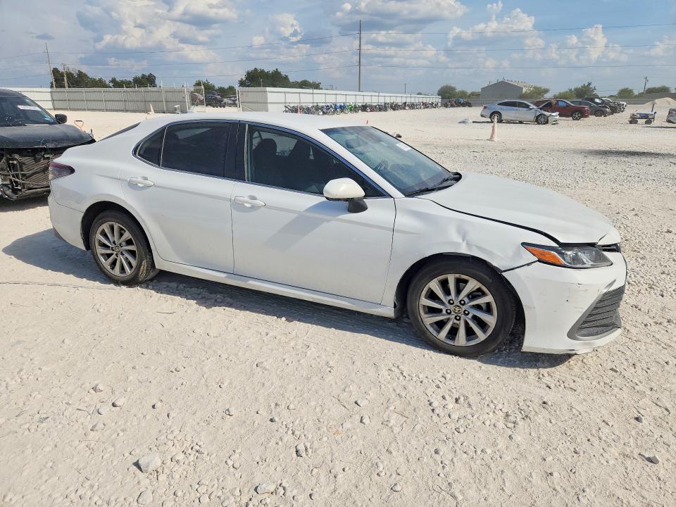 Продаж на аукціоні авто 2022 Toyota Camry, vin: 4T1C11AK1NU698565, номер лоту: 67708846