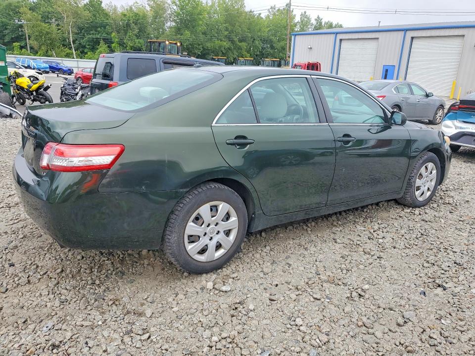 67211576 :رقم المزاد ، 4T4BF3EKXAR081524 vin ، 2010 Toyota Camry مزاد بيع