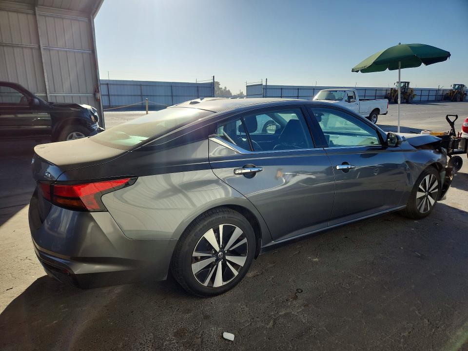 Продажа на аукционе авто 2019 Nissan Altima, vin: 1N4BL4EV8KC220215, номер лота: 70827436