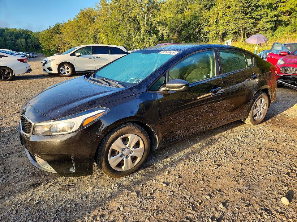 Auction sale of the 2017 Kia Forte, vin: 3KPFL4A7XHE153136, lot number: 68178626
