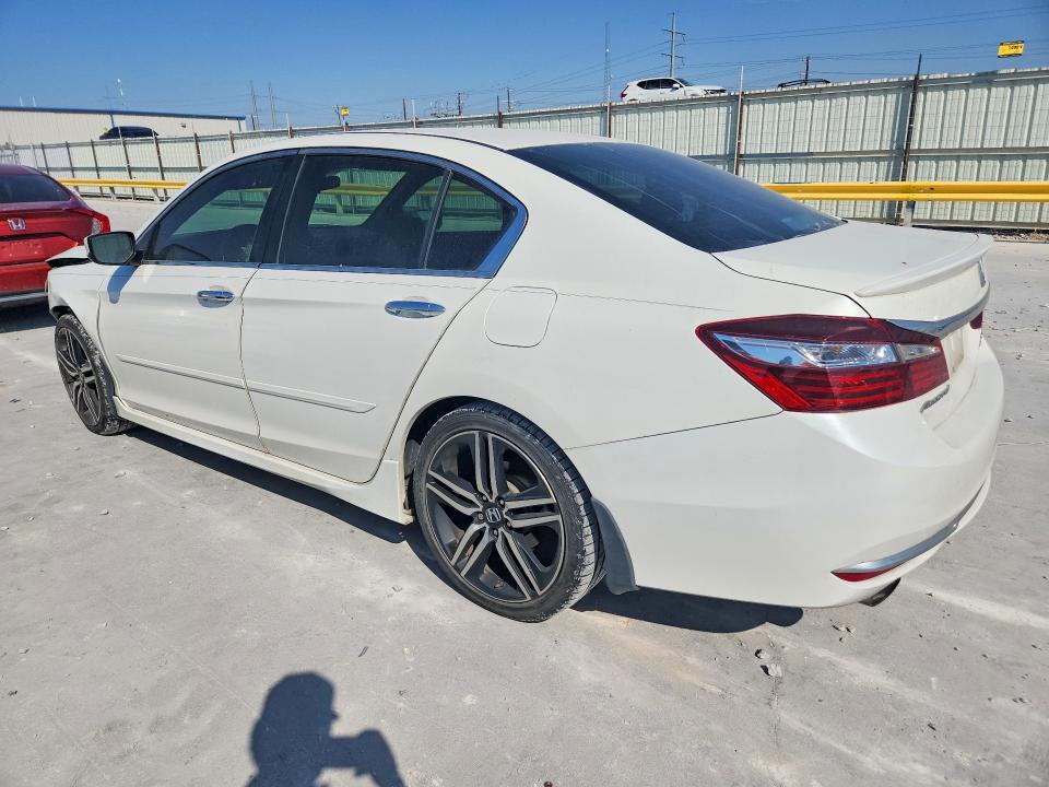Продажа на аукционе авто 2017 Honda Accord, vin: 1HGCR2F13HA057332, номер лота: 69548026
