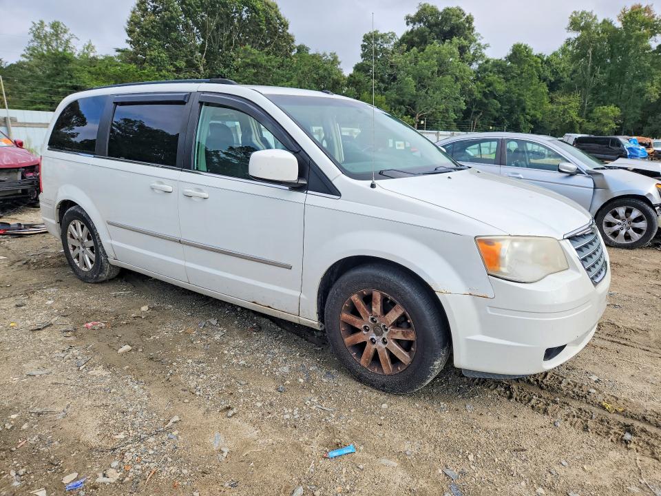 67141486 :رقم المزاد ، 2A4RR8DXXAR366715 vin ، 2010 Chrysler Town & Country مزاد بيع