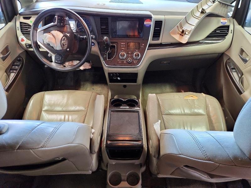 Продажа на аукционе авто 2016 Toyota Sienna, vin: 5TDYK3DC2GS738571, номер лота: 70223646