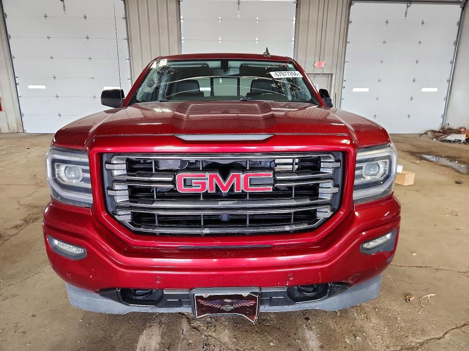 67977266 :رقم المزاد ، 3GTU2NEC2JG284501 vin ، 2018 Gmc Sierra مزاد بيع