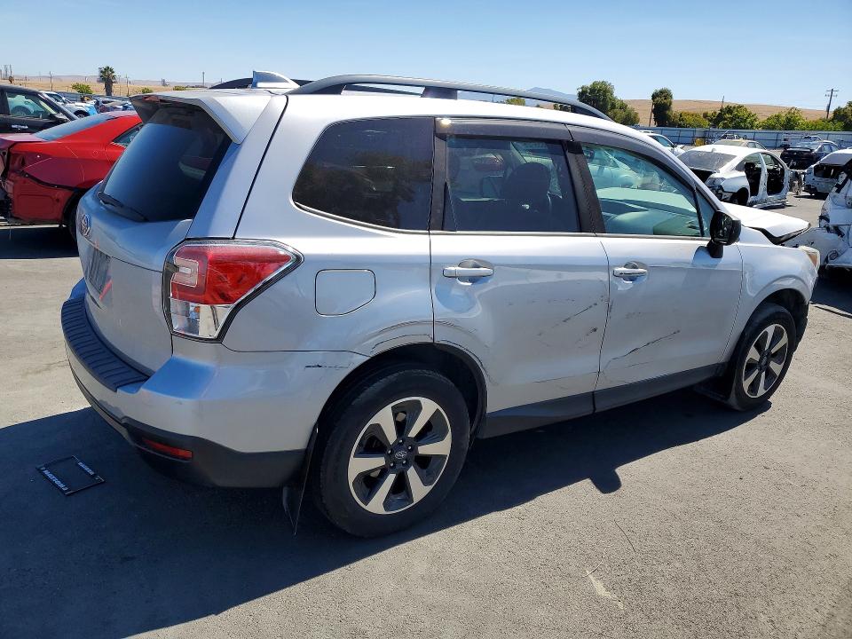 2018 Subaru Forester მანქანა იყიდება აუქციონზე, vin: JF2SJAEC7JH578437, აუქციონის ნომერი: 66859726