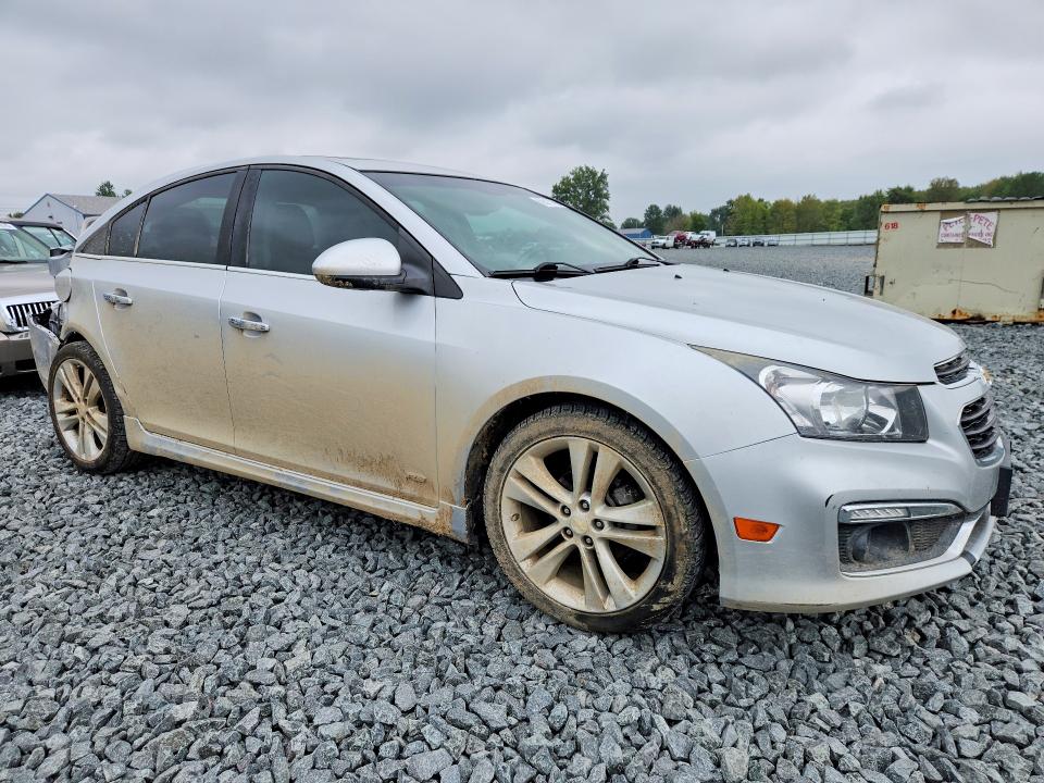 69517186 :رقم المزاد ، 1G1PG5SB4F7102691 vin ، 2015 Chevrolet Cruze مزاد بيع