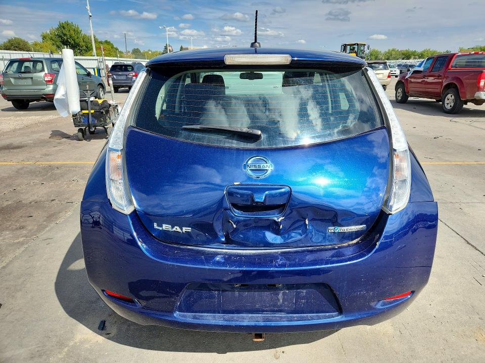 2016 Nissan Leaf მანქანა იყიდება აუქციონზე, vin: 1N4BZ0CP8GC302111, აუქციონის ნომერი: 70274316