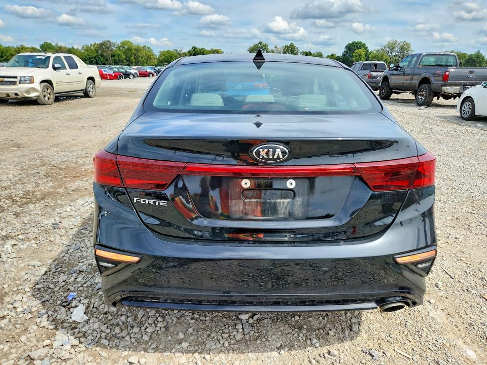 68488166 :رقم المزاد ، 3KPF24AD4LE175893 vin ، 2020 Kia Forte مزاد بيع