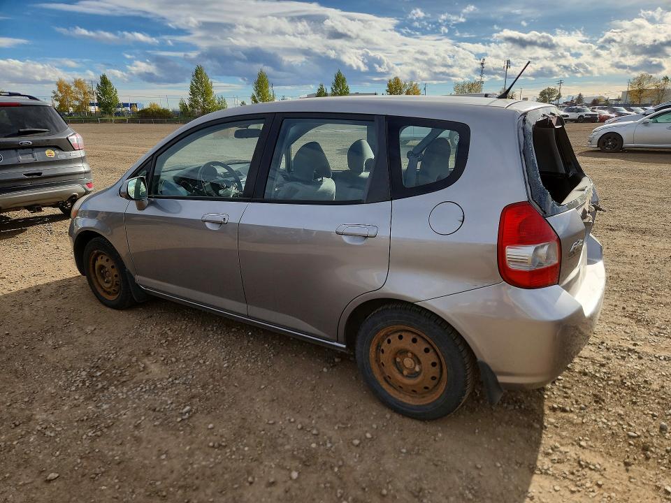 2007 Honda Fit მანქანა იყიდება აუქციონზე, vin: JHMGD38447S818694, აუქციონის ნომერი: 70573006